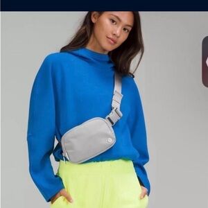 Lululemon Athletica Light Gray Crossbody Bag belt bag